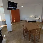 Magnifico Y Moderno Estudio Bien Ubicado * ולנסיה