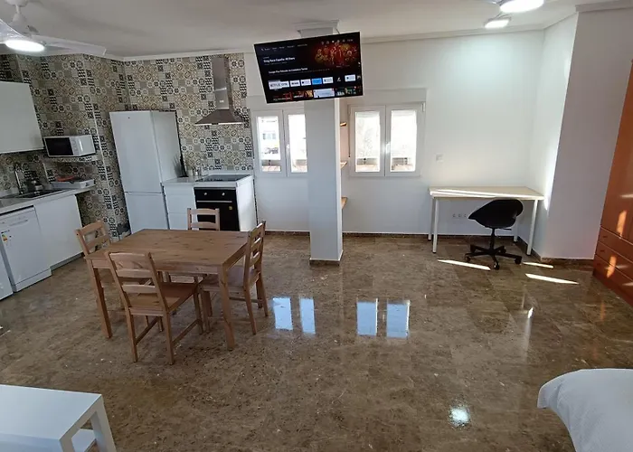 Magnifico Y Moderno Estudio Bien Ubicado Валенсия